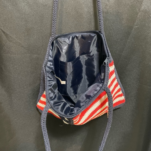 Chateau American Flag Red White Blue Crochet Purse Handbag Bag USA Patriotic NWT - Picture 5 of 7